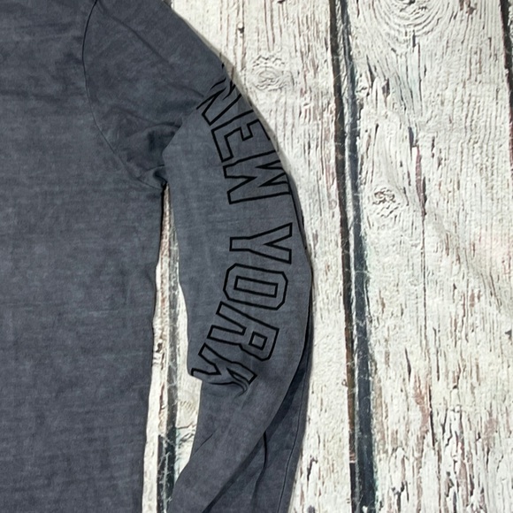 New York Yankees MLB Baseball Long Sleeve Sports Tshirt NY Yankees - Picture 3 of 6